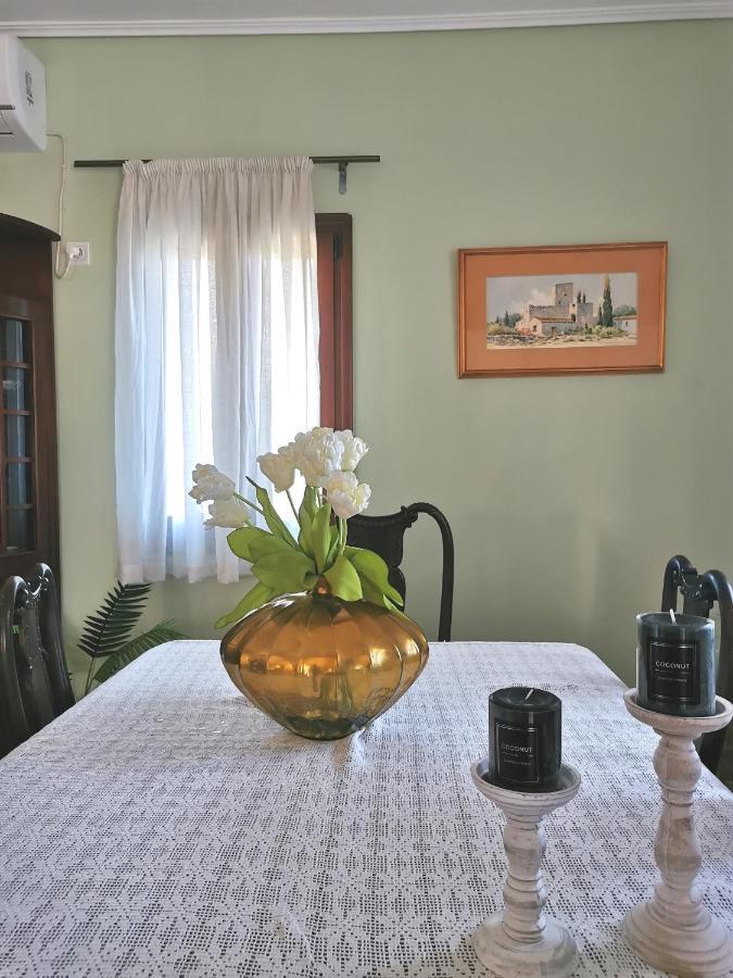 Athevillas Antonis Mína Exteriér fotografie