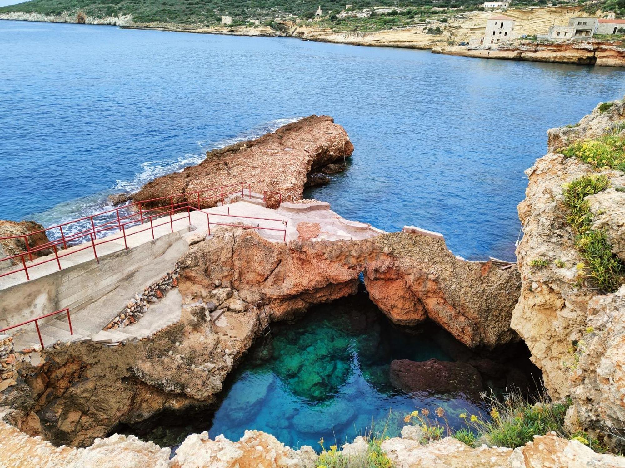 Athevillas Antonis Mína Exteriér fotografie