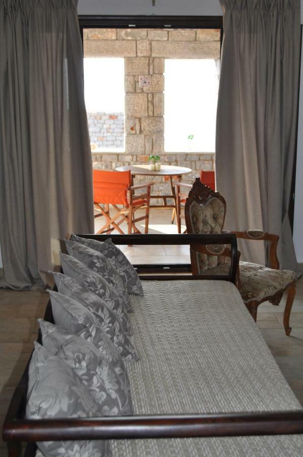 Athevillas Antonis Mína Exteriér fotografie